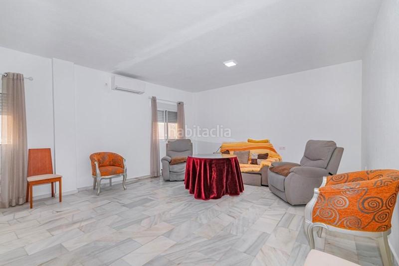 Foto eeae1479-25a5-4ca9-a2b7-aeb74e646ea6. Casa en calle enmedio 1 casa en Albolote