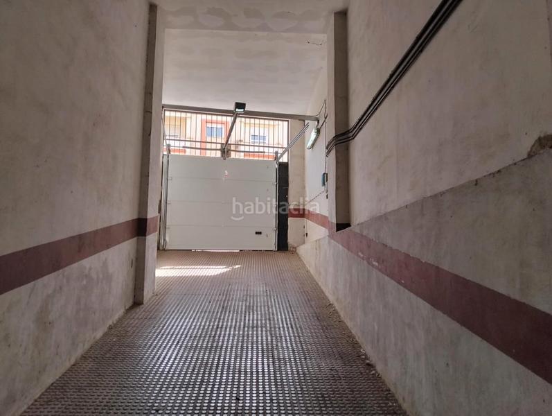Foto 1ac59727-d20a-4d28-a399-372467111a85. Aparcament cotxe a calle enrique pareja 10 a Centro Salobreña