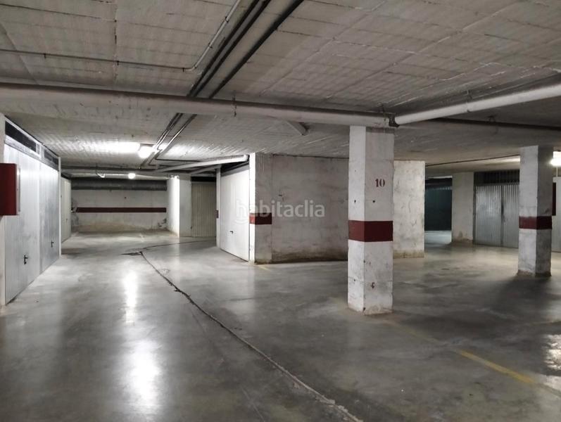 Foto 54a6a79b-73bd-421c-b546-94d43fe1fc94. Aparcament cotxe a calle enrique pareja 10 a Centro Salobreña