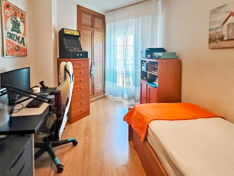 Foto b32cfb5e-bcad-43ce-a983-c209d982ecfc. Casa  en Atarfe