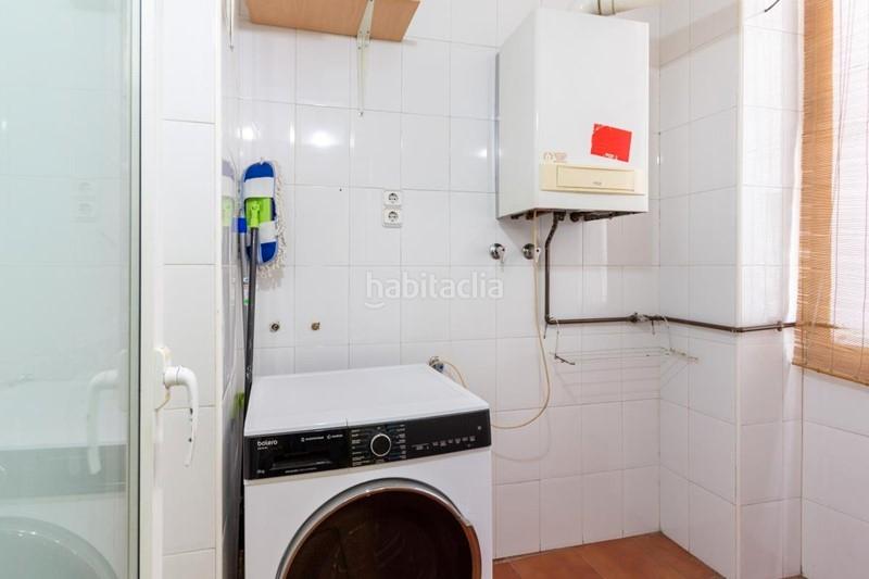 Foto 0e6edef0-96cc-493b-8a86-841d5db837dd. Piso en calle caniche 1 piso en Maracena