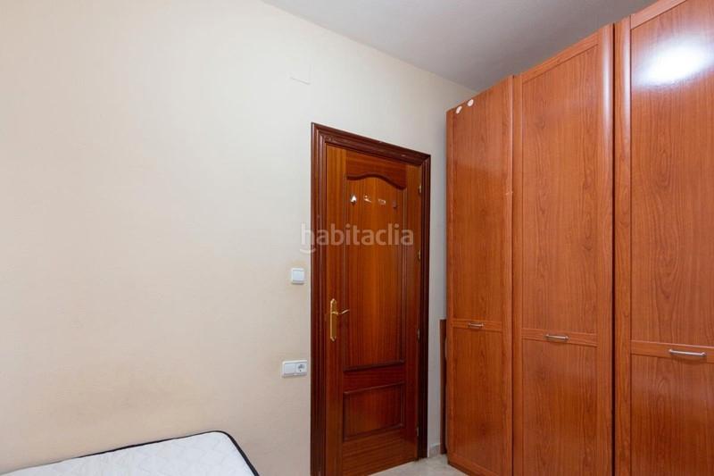 Foto 4853f08a-23d1-4eb1-a9e1-287924033aa9. Piso en calle caniche 1 piso en Maracena
