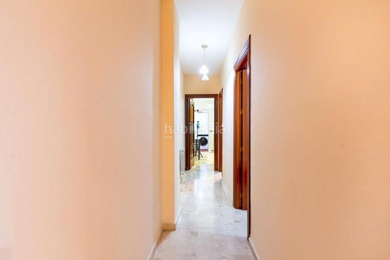 Foto 8302cf07-2412-4c19-9598-cf6901517be8. Piso en calle caniche 1 piso en Maracena