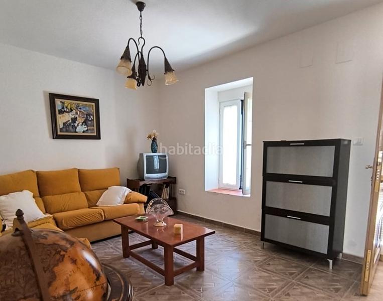 Foto 0bd16869-95a5-4874-b320-b32876c19eef. Casa a calle maestro fernando fernández castilla 3 a Padul