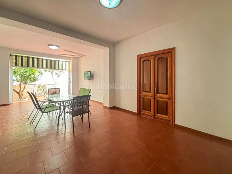 Foto 7c59de58-3895-40d7-9ec5-aa14984d4b4e. Haus mit parking in Atarfe