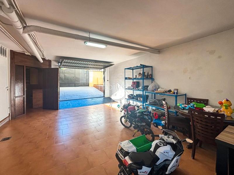 Foto 5d9c1e86-5d3c-4b72-bbf6-a8e8c7be4989. Chalet in calle los lópez 2 in Belicena Vegas del Genil