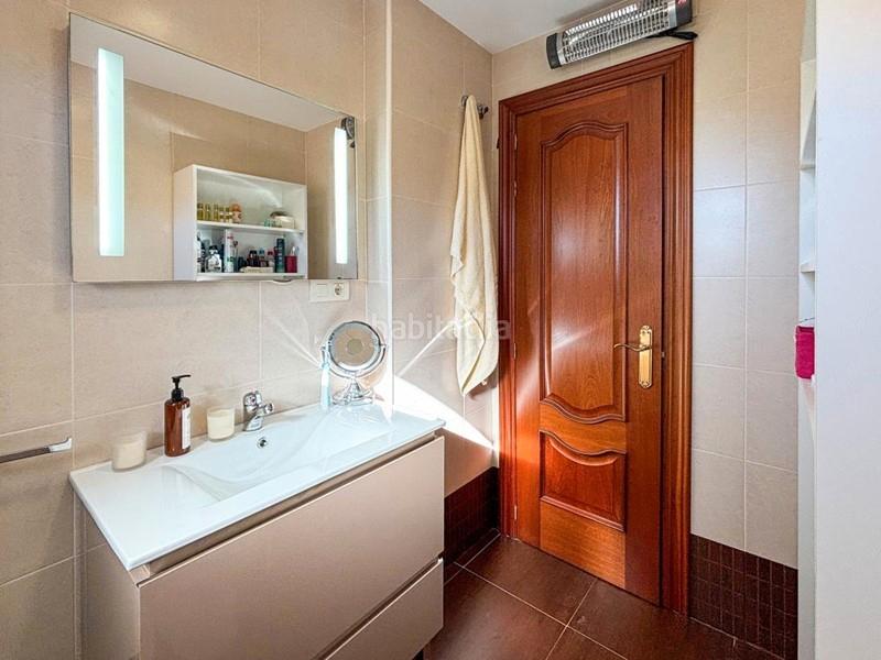 Foto 64779969-63aa-43d6-a524-5049e4346fcc. Chalet in calle los lópez 2 in Belicena Vegas del Genil