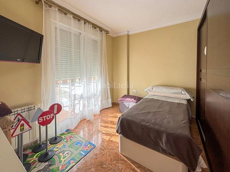 Foto d0e9504e-b279-4537-ba87-466cc6d8524f. Chalet in calle los lópez 2 in Belicena Vegas del Genil