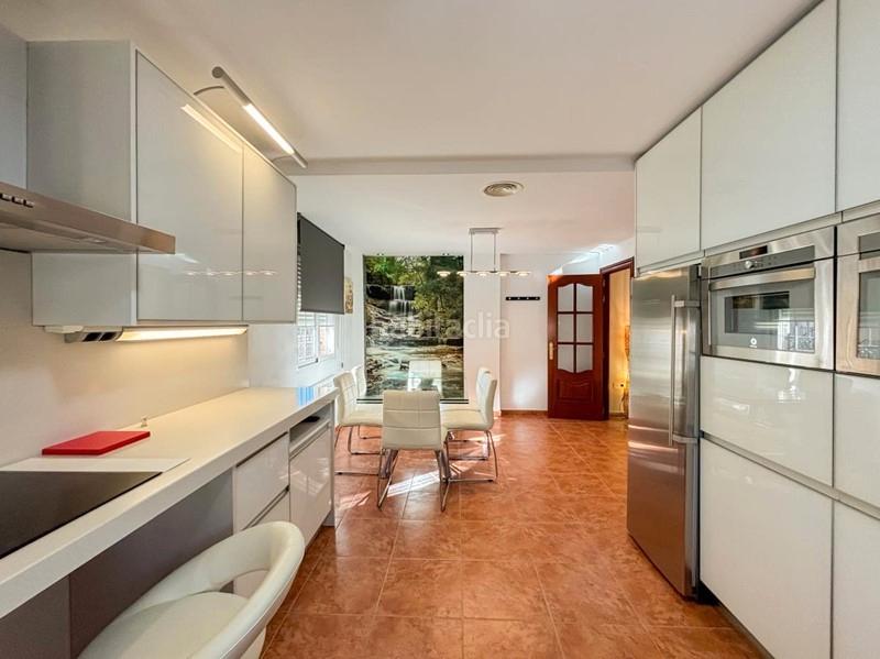 Foto d1b8b890-07ec-4732-8f9a-cd4e5b642d5e. Chalet in calle los lópez 2 in Belicena Vegas del Genil