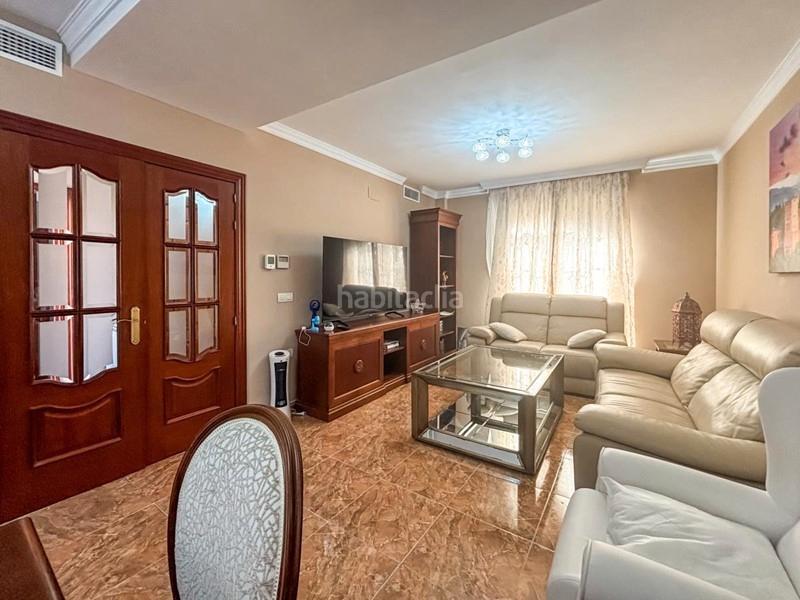 Foto f647bb16-485d-4ba4-93f4-7d59d147ba48. Chalet in calle los lópez 2 in Belicena Vegas del Genil