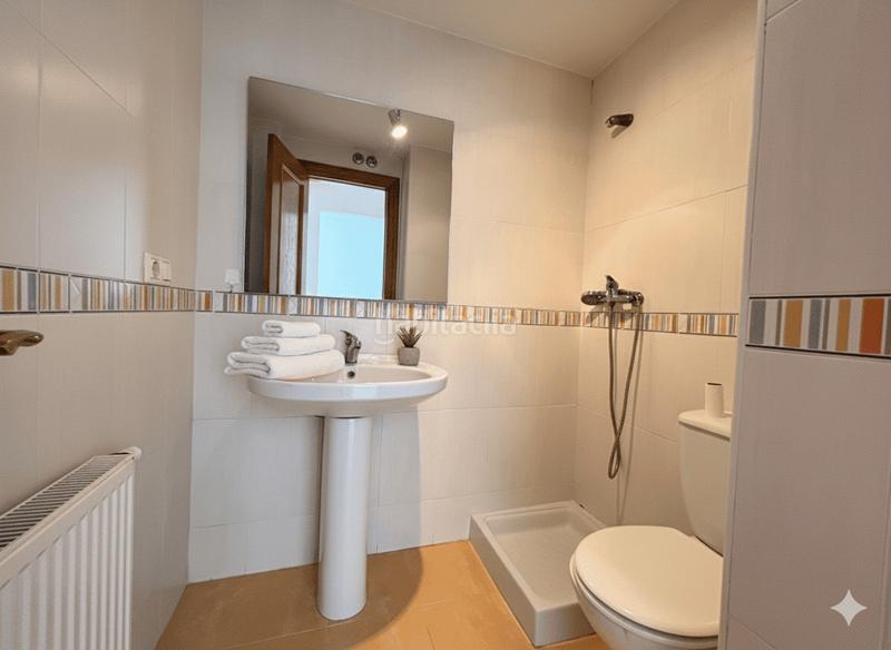 Foto 53907aa7-b375-4105-bac7-3ca8bf4f55a2. Pis a calle los majanillos 1 a Atarfe