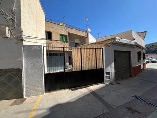 Casa a Avenida Valle de Lecrin 18