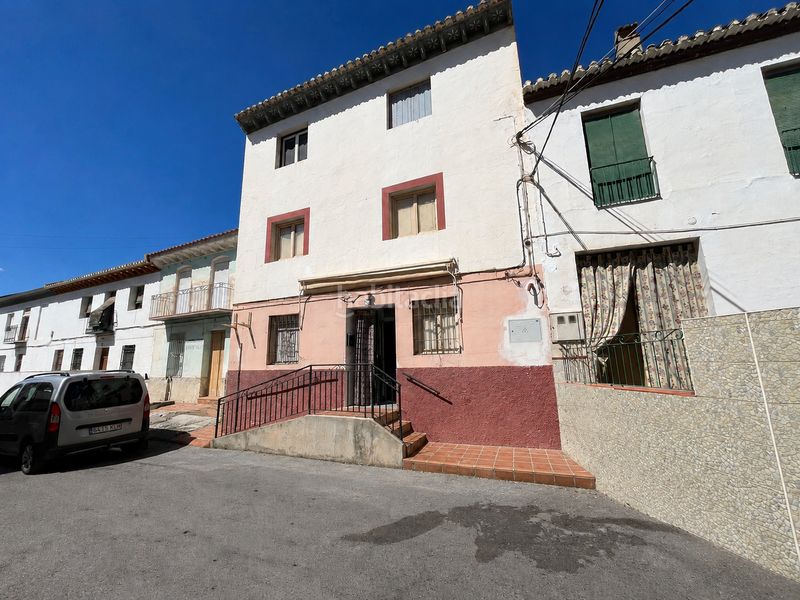 Foto fa590286-771f-4eed-8e3e-746641245daf. Casa a calle morcillo 40 a Dúrcal
