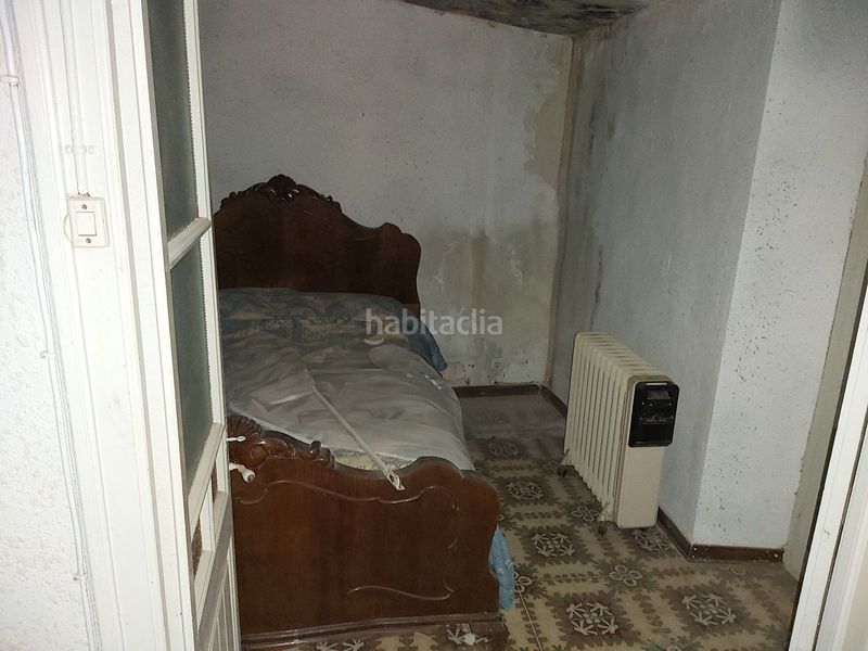 Foto 4d9ec1b2-28f1-4dc3-9e43-73ba0d4f2c85. Casa amb aparcament a Albagés (L´)