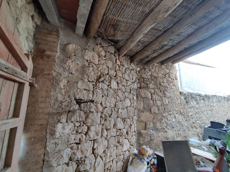 Foto ea6175f1-df92-4f0b-adec-fef2ce0dd7b8. Terreny residencial a Castelldans