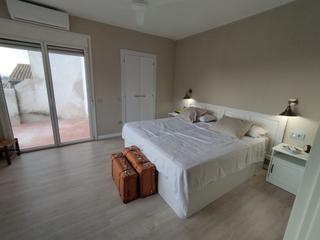 Maison  De dalt. Casa en venta en puigverd de lleida, 5 dormitorios.