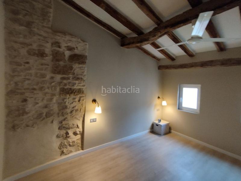 Foto f960de30-e599-4ddf-b258-c3ebf624b717. Casa  en venta , 5 dormitorios. en Puigverd de Lleida