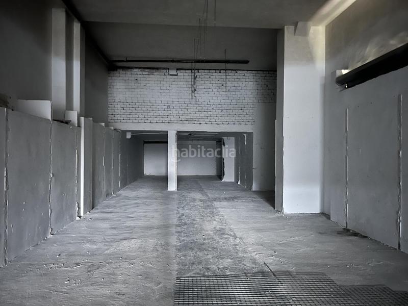 Foto 5de083e4-0d1a-497e-8833-11e9027c23c3. Alquiler local comercial fantástico local con posibilidad de ampliar la superficie en Málaga