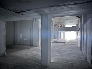 Location Local commercial  Martínez de la rosa. Fantástico local con posibilidad de ampliar la superficie