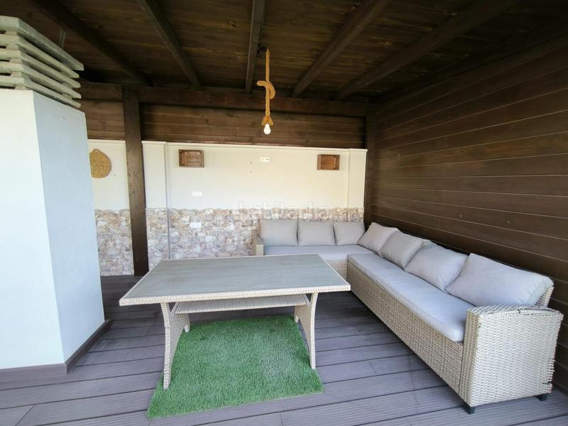 Foto 92f4c051-46bc-4cc7-924b-74898d0e58a1. Alquiler ático precioso ático de dos dormitorios con solarium en Benalmádena