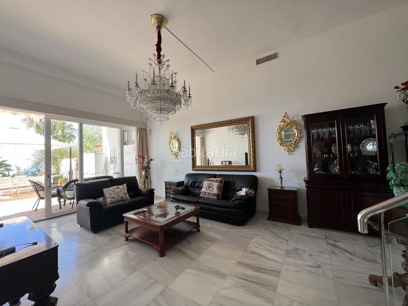 Foto 88aa21f0-f181-4ab1-af91-7a72cbf25ea3. Rent ground floor with parking pool in El Bajondillo Torremolinos