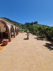 Affitto Casa  Sedella. Casa independiente para larga temporada