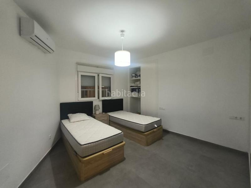 Foto 5659f028-7f16-4e95-add4-8e73f1bd871a. Lloguer planta baixa a Puerto Marina Benalmádena