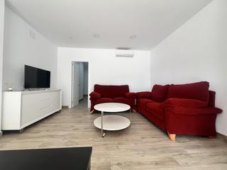 Location Rez-de-chaussée à Lope de rueda 50. Precioso piso para larga temporada