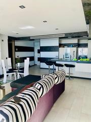 Miete Etagenwohnung in De playamar 3. Espectacular, piso con luz y agua incluida