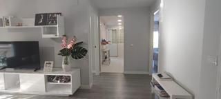 Rent Flat in Enrique de egas 2. Precioso piso de dos dormitorios para larga temporada