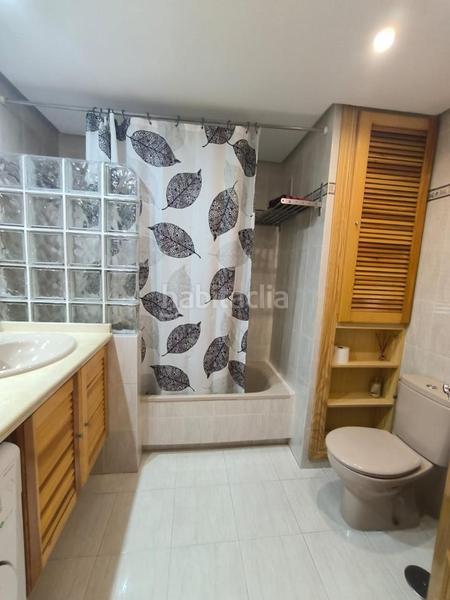 Foto 1bdd43bc-c533-46b2-87eb-6c9653aeae1b. Alquiler piso precioso, piso de dos habitaciones con garaje cerrado en Benalmádena