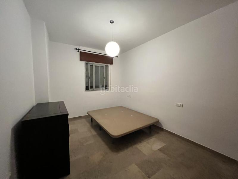 Foto 462e8dbc-e411-4867-8d35-22aefeedd1e3. Miete etagenwohnung mit parking in Los Guindos - Parque Mediterráneo - Santa Paula Málaga