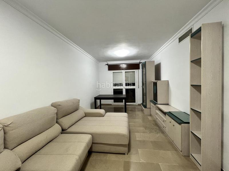 Foto f06e7d7b-7ccf-4be9-a2dc-746cceb11839. Miete etagenwohnung mit parking in Los Guindos - Parque Mediterráneo - Santa Paula Málaga