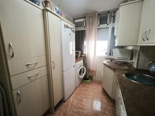 Lloguer Pis a Del doctor marañón 47. Amplio piso de 3 habitaciones para larga temporada.