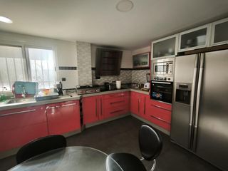 Miete Haus  Estonia. Precioso adosado de cuatro dormitorios para larga temporada