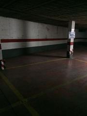 Aparcament cotxe a Avda de Madrid - Pº de la Estación. Plaza de aparcamiento