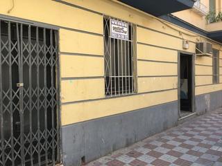 Local commercial à Torredonjimeno. Local com. en venta en torredonjimeno, 3 despachos.