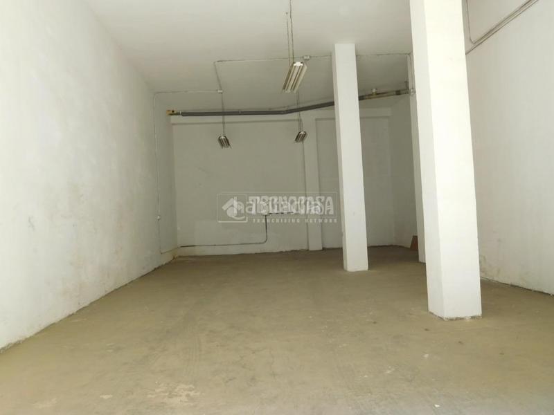 Foto 7cf299da-c050-456e-b633-7e73c62d9402. Local comercial a Avda. De los Ogíjares Armilla