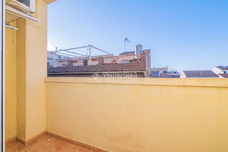 Foto bdfb1592-4dc8-4ff3-9af4-444d3a3fea88. Pis amb aparcament a Las Tres Cruces Armilla