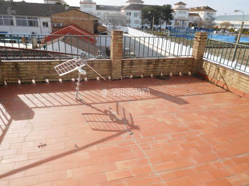Foto 1f4c0089-3b54-42f5-884c-9e75b5615222. Casa  en venta en Las Tres Cruces Armilla