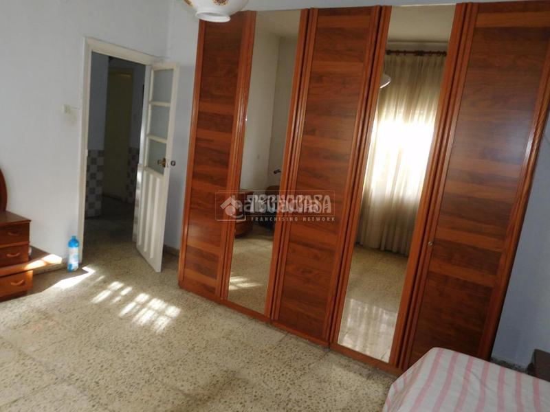 Foto 504a50a0-36e5-4cb6-980a-0dfcc8e8c883. Casa  en venta en Las Tres Cruces Armilla
