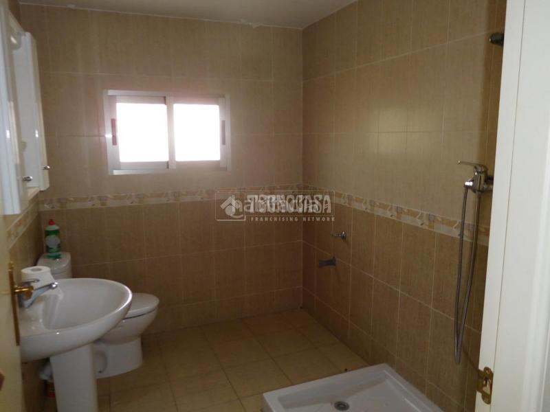 Foto b3e93167-63d9-4ab2-b3b1-4f3595e7b6e3. Casa  en venta en Las Tres Cruces Armilla