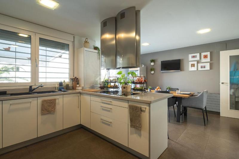 Foto 5f45235a-80f3-4c03-93c8-91f812452c50. Casa pareada casa en venta en San Miguel Armilla