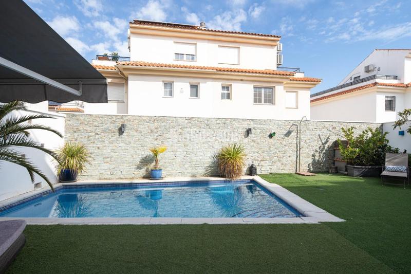 Foto aed74e5b-8a8d-4d2d-80a7-2aba0228ae55. Casa pareada casa en venta en San Miguel Armilla