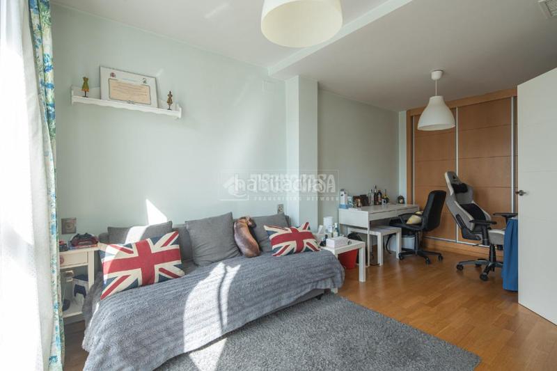 Foto be252da9-ba1a-4903-a146-7c9b42c68c20. Casa pareada casa en venta en San Miguel Armilla