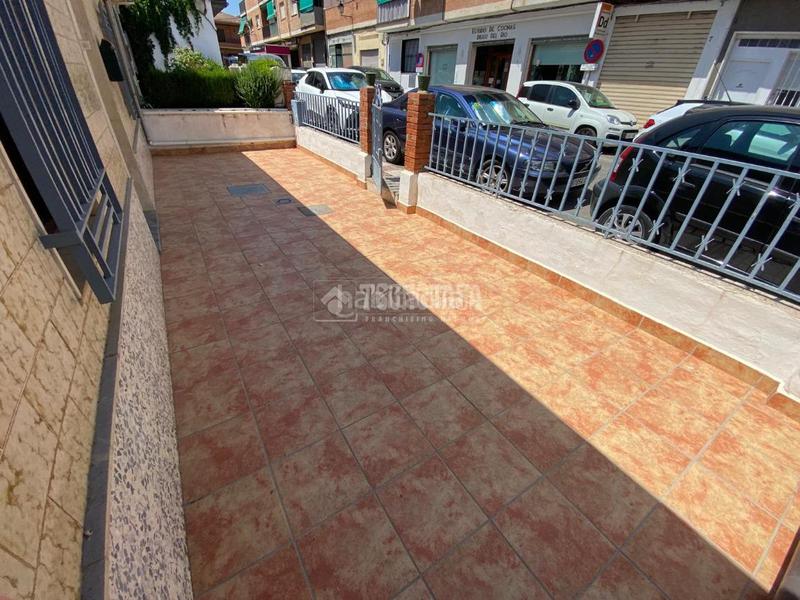 Foto bd9a3223-06c7-4123-b12d-aa7110813f30. Casa pareada casa en venta en San Antón Armilla