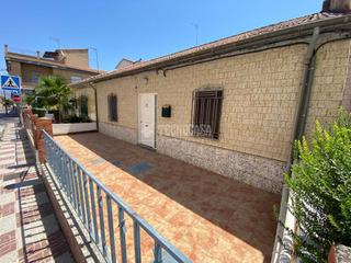 Casa pareada en San Antón. Casa en venta en armilla