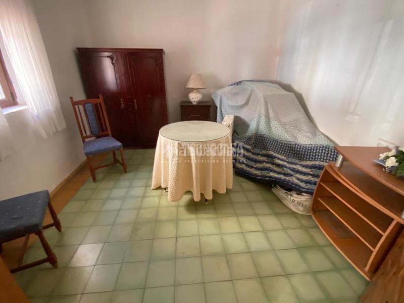 Foto f8856b4d-4a35-458d-ab7b-66b8cb6eb3ff. Casa pareada casa en venta en San Antón Armilla