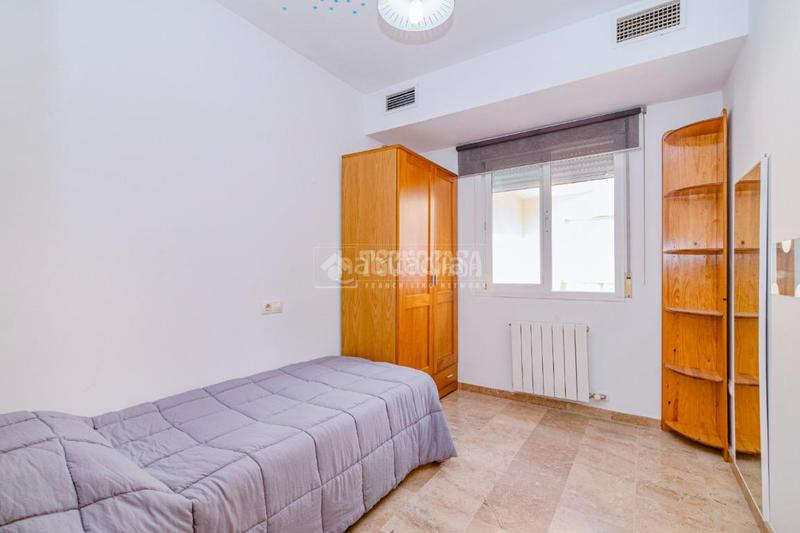 Foto 89831ebb-8506-4a55-bf40-0364bd053563. Dachwohnung mit heizung in Las Tres Cruces Armilla