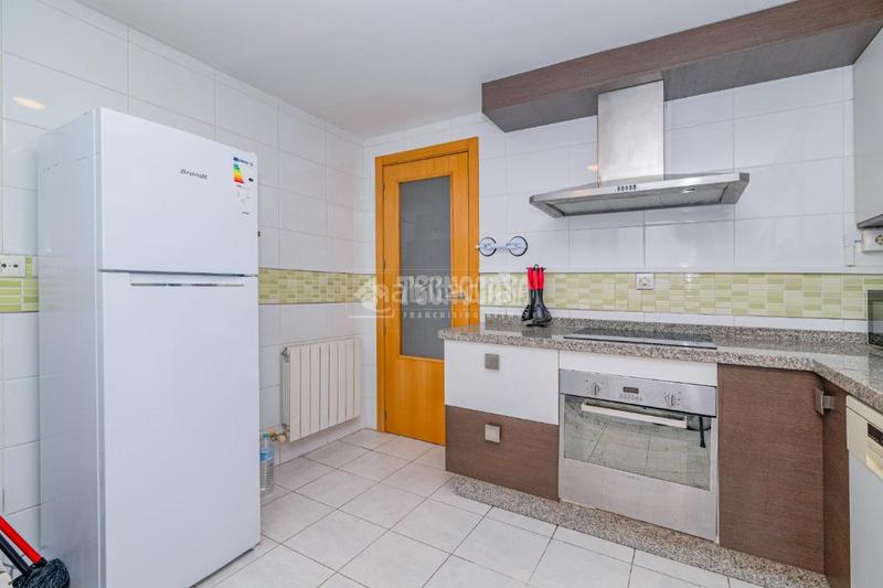 Foto bef7db0d-2bea-4493-8f0c-58554033b2a0. Dachwohnung mit heizung in Las Tres Cruces Armilla
